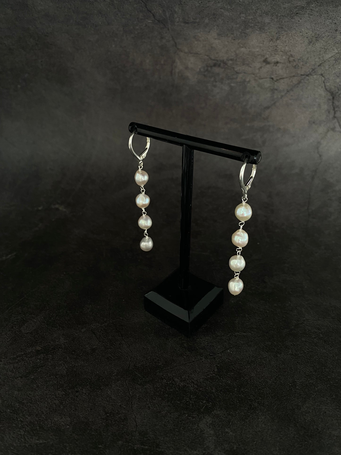 Mia Pearl Earrings