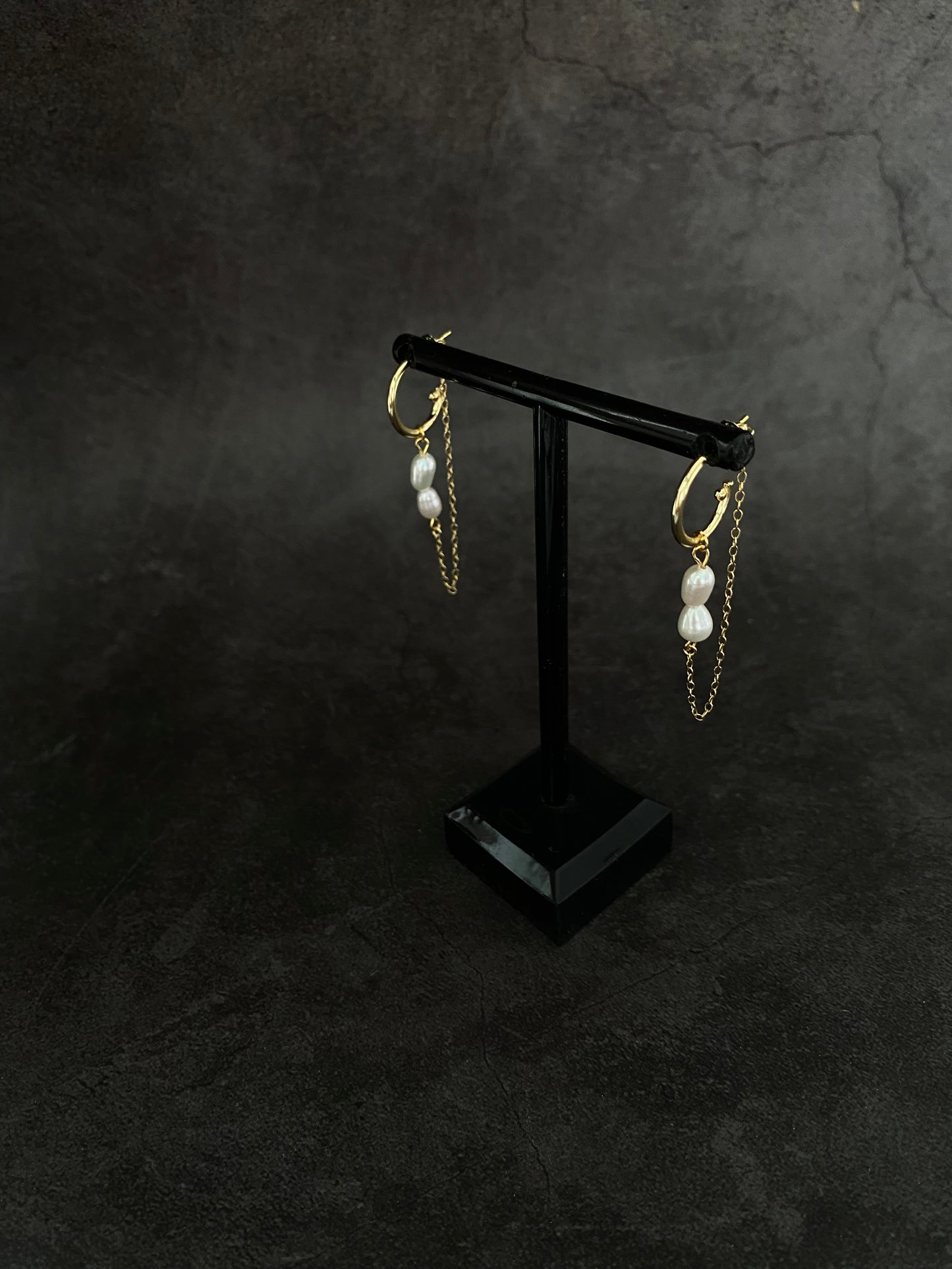 Luna Pearl Earrings