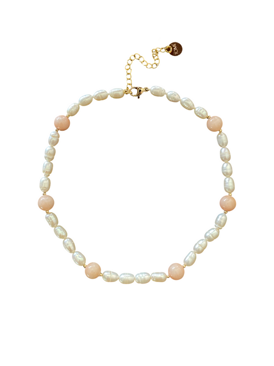 Light Coral & Pearls Necklace